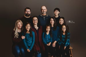 Image of Cyber Monday Extended Family Session! 