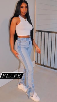 Image 4 of FLARE/ FITTED Reversed stacked jeans