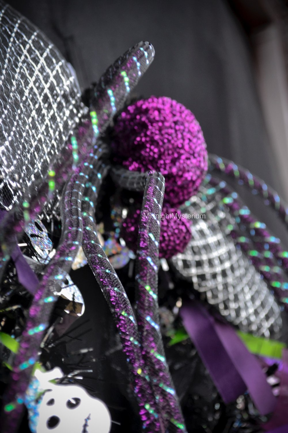 Arachnid: Decorative Spider Themed Wreath