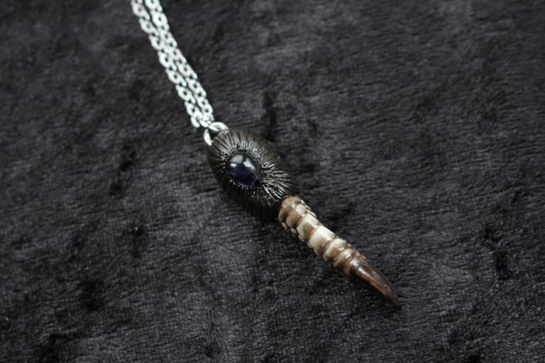 Dead Good Pheasant toe necklace with lolite crystal stone copy Image 9