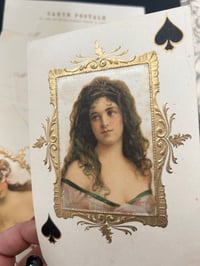 Image 5 of Lot de 4 cartes postales gaufrées, ♥️♠️♦️♣️ début 1900, vierges.