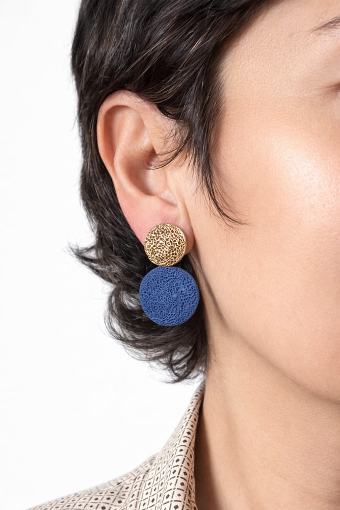 Image of Orecchini Petalo pendente Reef