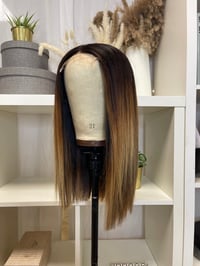 Image 5 of PRÉCOMMANDE Carré long balayage 14’