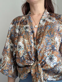 Image 2 of KIMONO IN RASO PAISLEY 