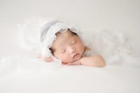 Image 2 of LEA bonnet off white