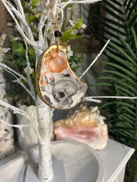 Image 1 of Skull Ornament O100