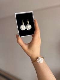 Image 3 of Pendientes Emma