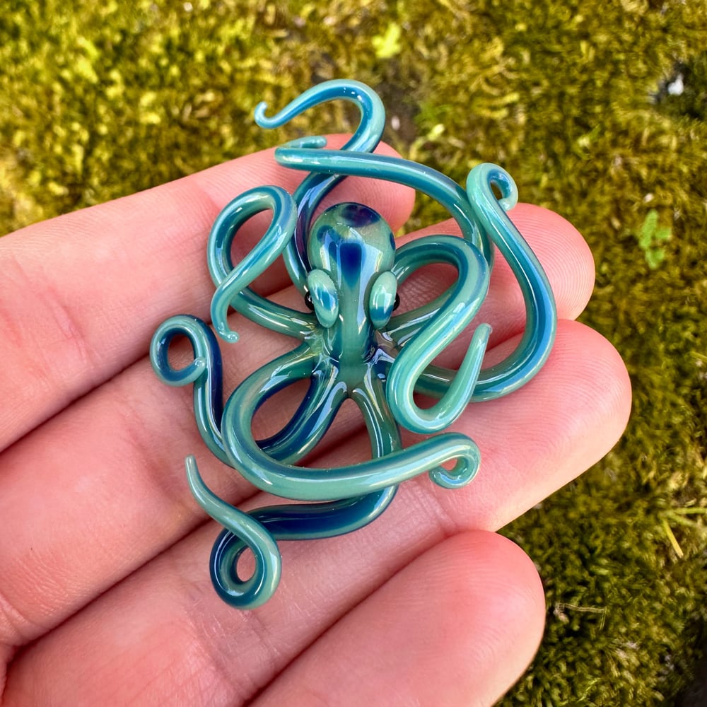 Image of Micro octopus sculpture 