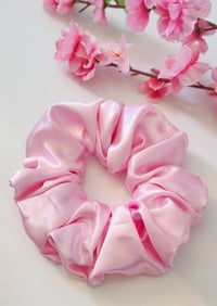 Cotton Candy Pink Scrunchie 