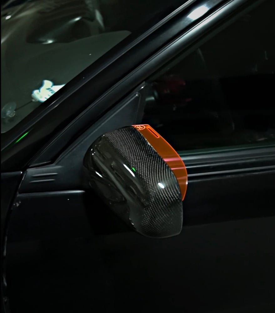 Image of Unalike mirror visor 