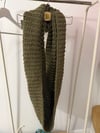 GAP GREEN KNIT SCARF