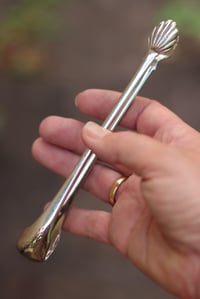Image 3 of grosse, schwere Zuckerzange mit Muschel als Greifer