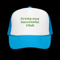PRETTY AND SUCCESSFUL CLUB TRUCKER HAT IN BLUE / WHITE