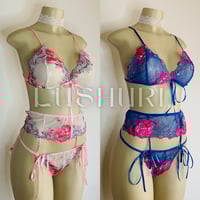 Image 2 of Pink & Blue Garter Set