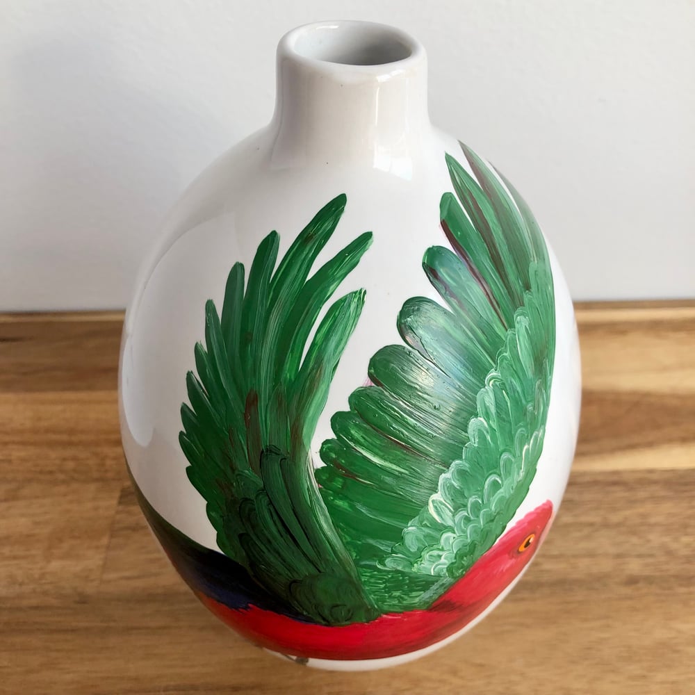 King Parrot Vase