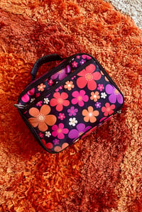 Image 5 of Insulated lunchbox or makeup bag in lazy daze dark