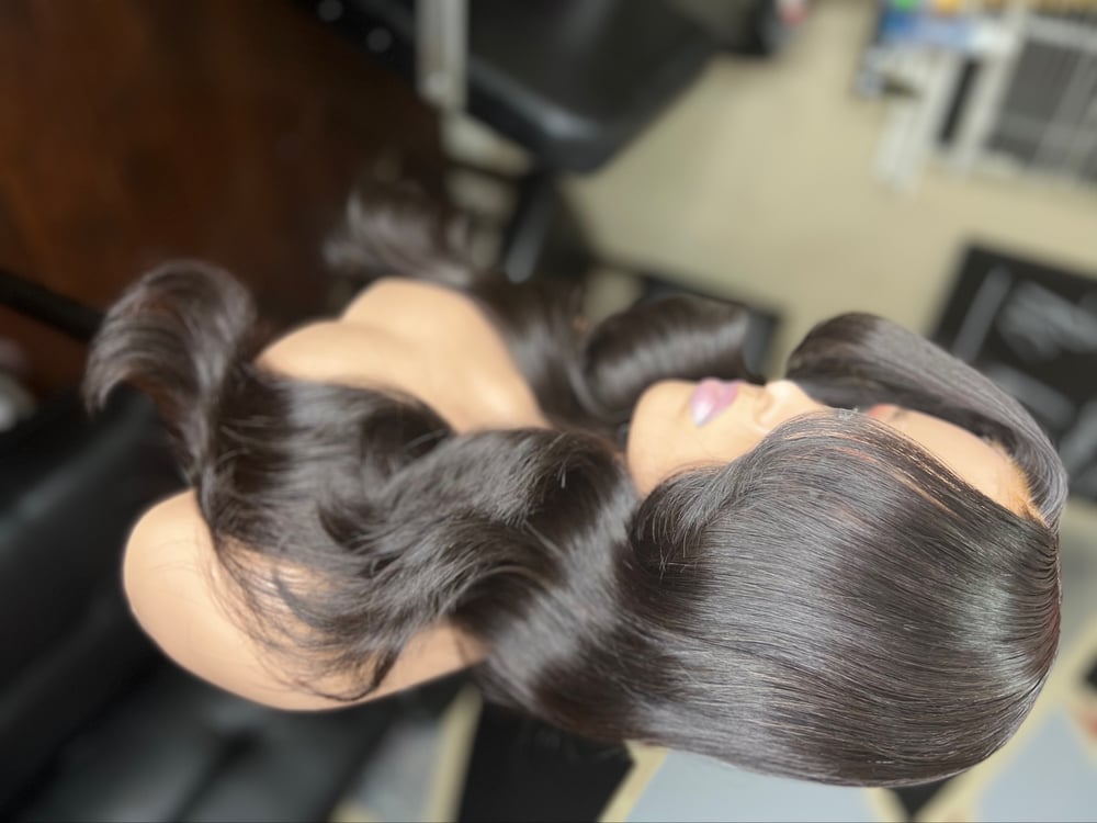 Image of Glueless  lace closure wigs 
