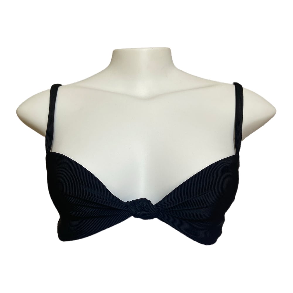 IBIZA || Knot Bikini top BLK