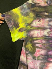 Image 5 of SMALL Live Laugh Toaster Bath Tie Dye Shirt