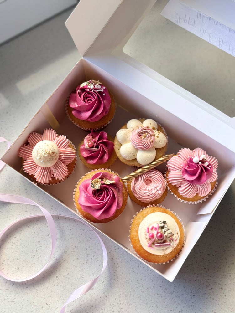 Image of PERSONALISED CUPCAKES