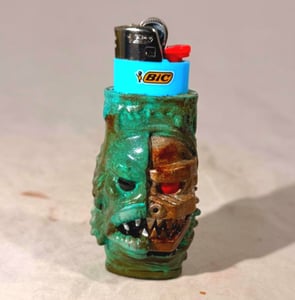 Image of  Teal Mecca lighter