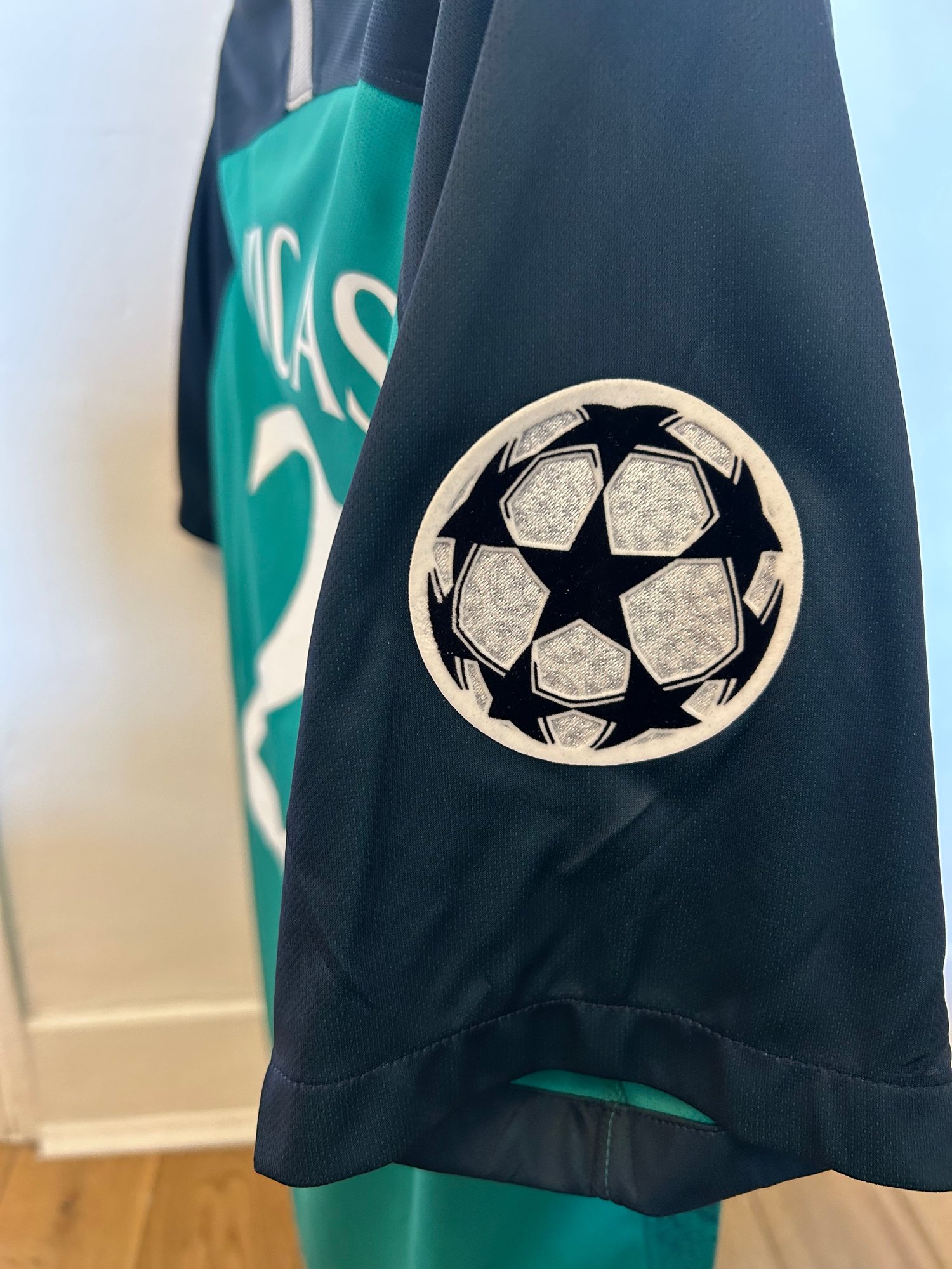 Image of Tottenham Hotspur “LUCAS 27” 2018/19 Third Shirt + UCL patches (L)