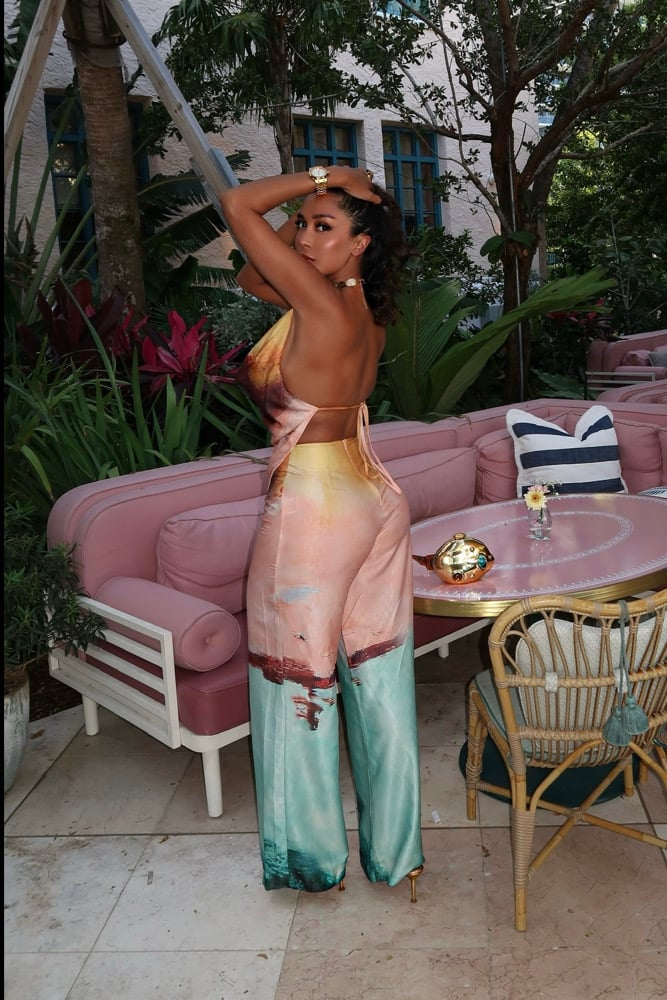 Image of PASTEL BEADED BACKLESS TOP & TROUSER SET (M)