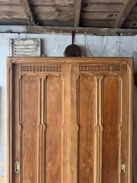 Image 8 of L’armoire parisienne aux portes coulissantes