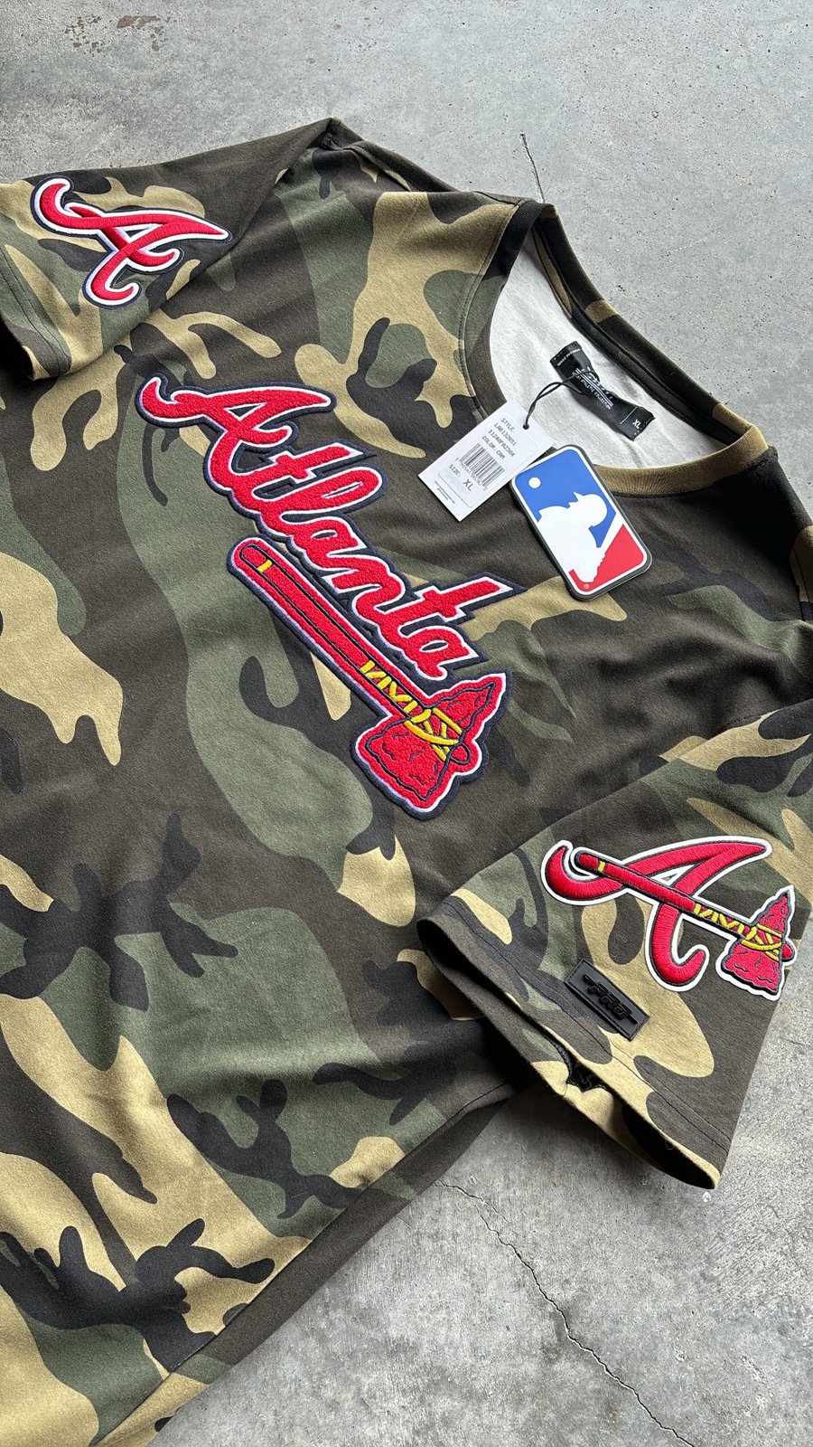 XL Atlanta Braves Pro Standard Team T Shirt Camo SKYHIGHDEALS