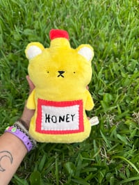 Image 1 of Honey Bear Bottle (Golden Yellow)