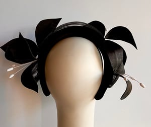 Image of Black flower halo   