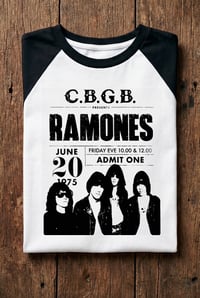 Image 5 of Camiseta Baseball M/L Ramones (CBGB)