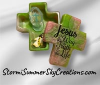 Image 2 of Green and Pink Prayer/Trinket Box