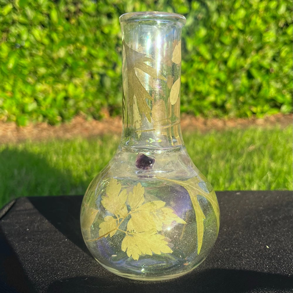 Image of fluorite, flowers & leaves holographic 6"