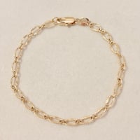 Image 2 of Dc Oval Link Bracelet