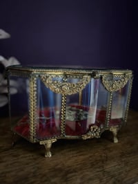 Image 5 of Exceptionnel grand coffre/ reliquaire en verre biseauté, XIXème siècle 