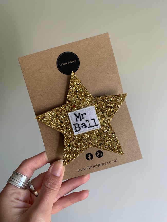 Gold Star Name Badges - Great Teacher Gifts