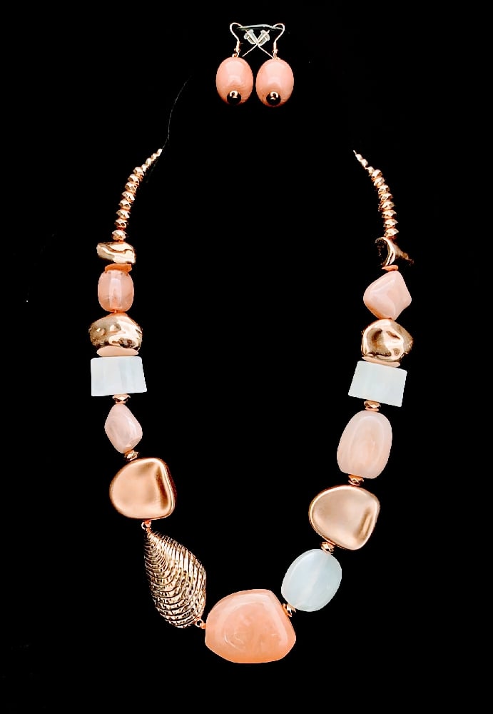 Image of Pink & Gold Beauty Necklace 