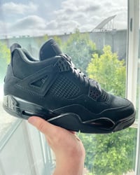 Jordan 4 ( add color and size in notes)