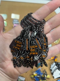 Image 2 of HARRYWEEN KEYCHAIN