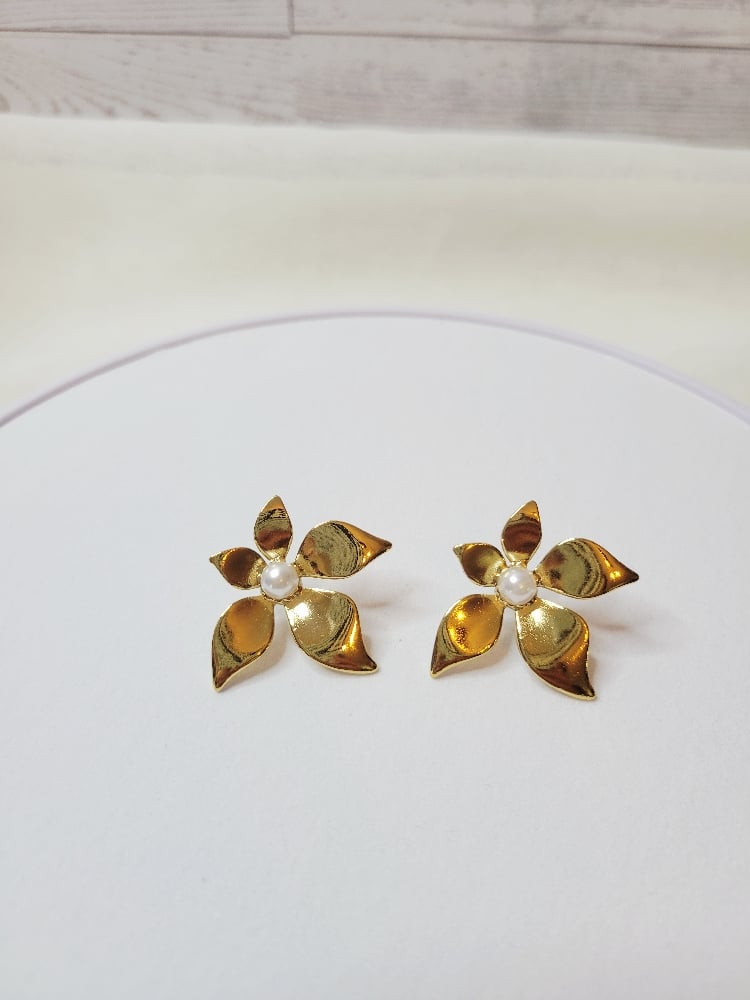 Image of Goldie Earrings 