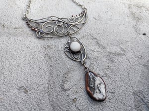 Sea pebbles necklace 