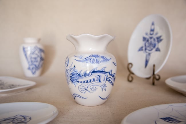 Dragon Vase “Chasing Tail”