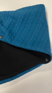 Image 4 of Sciarpa Cappuccio L