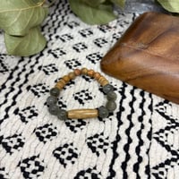 Image 3 of Urth Bracelet Stack