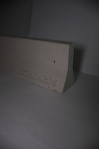 Image 2 of T barrier 