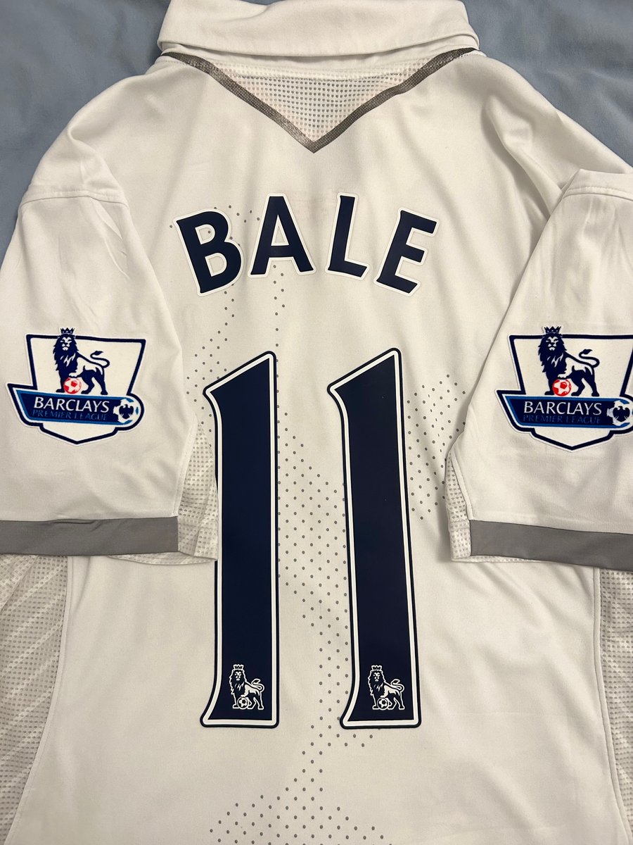 Image of Tottenham Hotspur “BALE 11” 2012/13 Home Shirt + patches (L)
