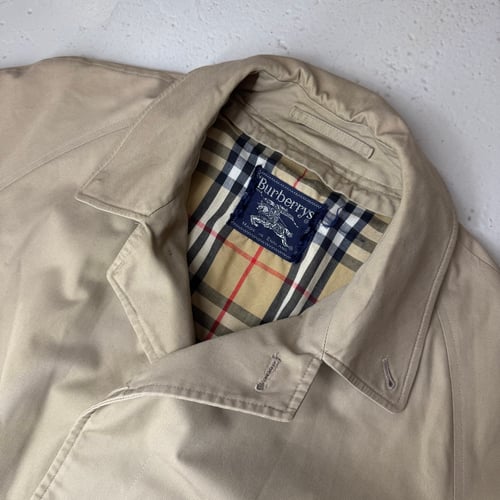 Image of 1990s Burberry Trench Coat, Size Large