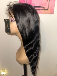 Image 2 of 26 inch 5x5 body wave wig 