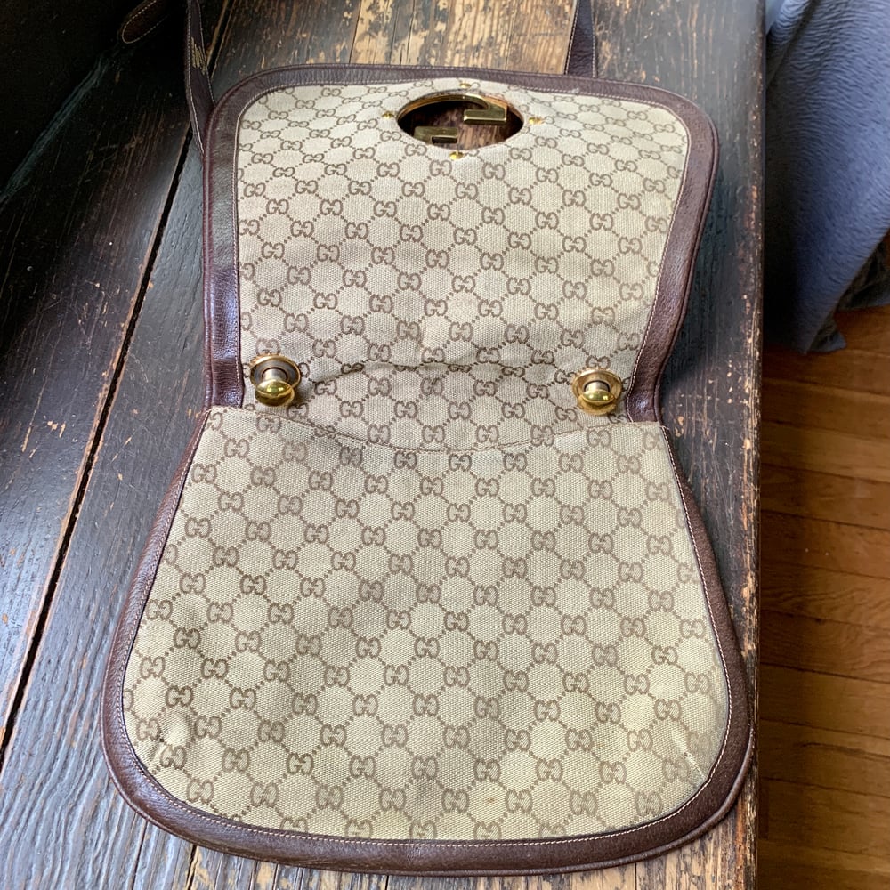 Gucci Vintage Monogram GG Logo Shoulder Bag